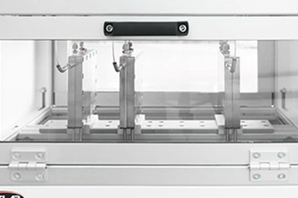 微通道芯片反应器实拍图