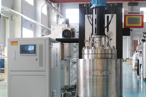 中试搅拌高压反应釜实拍图
