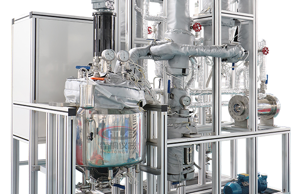 连续反应设备实拍图