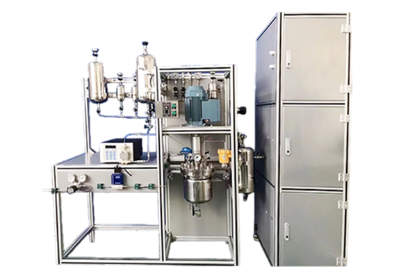 PVC反应装置实验室实拍图