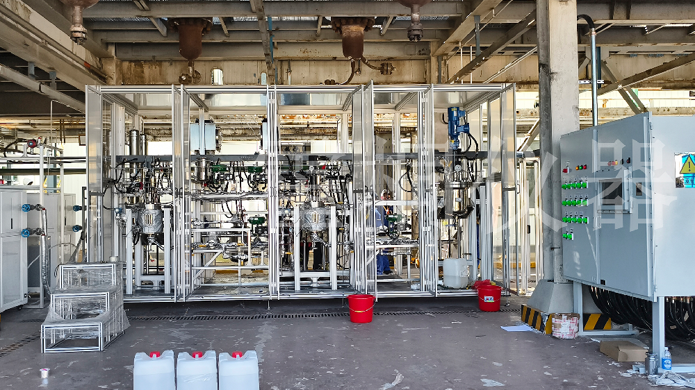 【案例】霍桐仪器成功为客户交付的超支化聚乙烯（E-POE）连续实验装置，已成功完成现场安装和气密试验